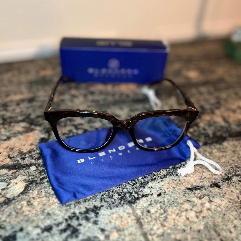 Blenders Eyewear Tortoise Shell Women's blue light Glasses